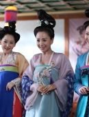 莱万特vs巴萨：莫拉莱斯、布吕吉首发，亚马尔、拉什福德出战